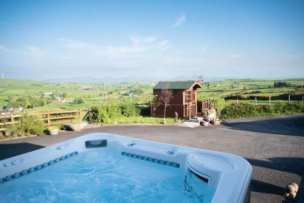 The Scotch Rock Villa Castlewellan Bagian luar foto